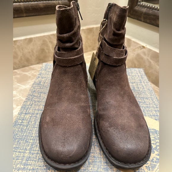 BORN NIB Brown KENYA Boots Leather Dark Brown (Castagno) Size 9.5M Distressed - Picture 4 of 14